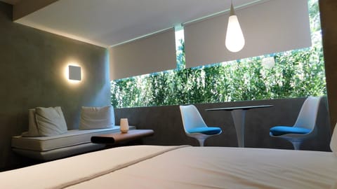 Superior Suite, Garden View | 1 bedroom, Egyptian cotton sheets, premium bedding, Select Comfort beds