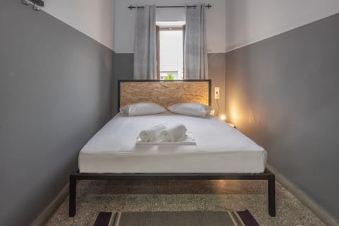 Comfort Double Room, 1 Queen Bed, Non Smoking | Premium bedding, blackout drapes, soundproofing, free WiFi