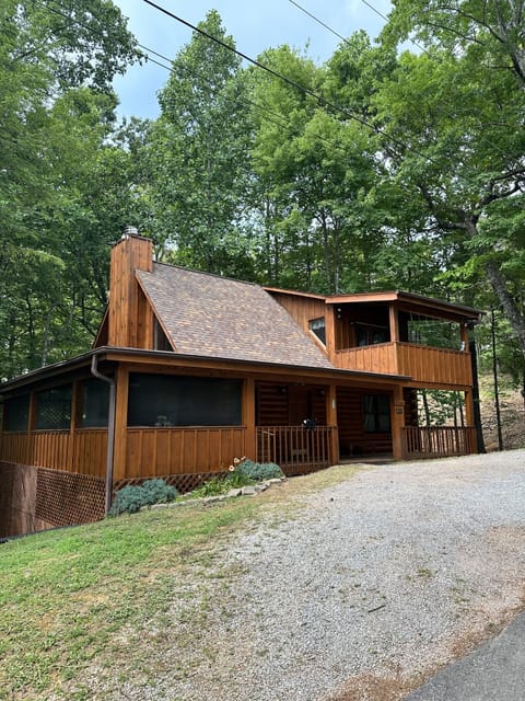 June 2023 brand new roof! 