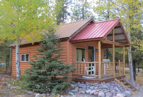 Cabin #4, Wolf Den
