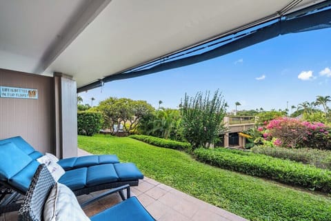 Enjoy peaceful mornings on this chaise lounge chairs