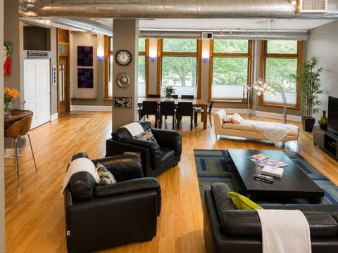 Presidential Studio Suite, 2 Bedrooms (1st Floor) | Living area | 51-inch flat-screen TV with cable channels, TV, Netflix