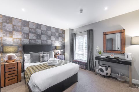 Standard Double Room, 1 Double Bed, Non Smoking | Egyptian cotton sheets, premium bedding, memory foam beds