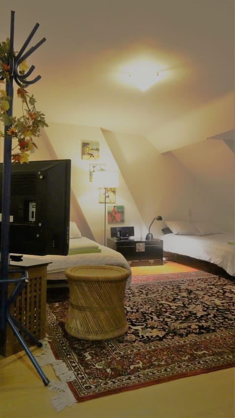 Family Suite | Individually decorated, individually furnished, desk, iron/ironing board