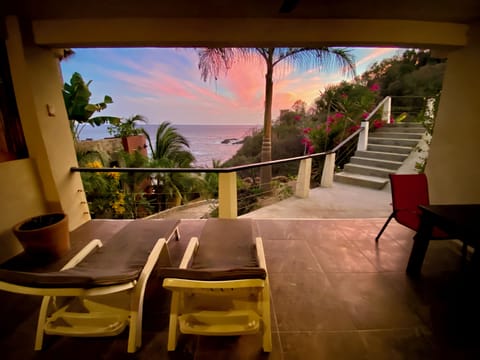 Comfort Suite, Ocean View, Oceanfront R4 | Terrace/patio