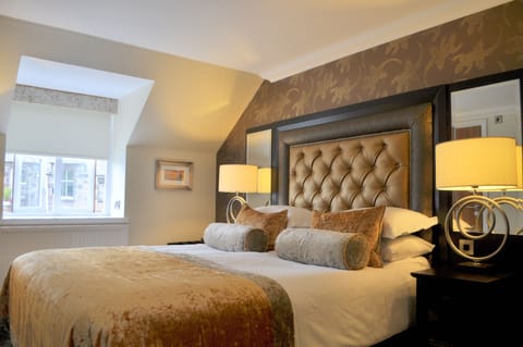 Standard Double Room, 1 Double Bed (Above the bar) | Premium bedding, down comforters, individually decorated