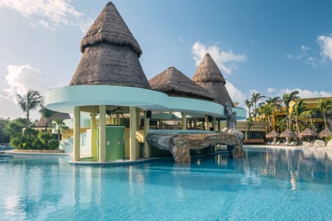 10 bars/lounges, 2 poolside bars, 2 beach bars, swim-up bar
