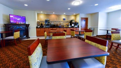 Free daily continental breakfast
