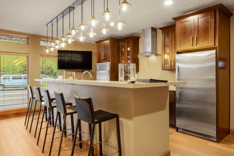 Penthouse Suite | Private kitchen | Fridge, coffee/tea maker