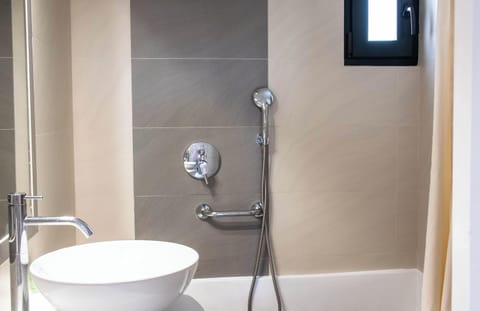 Apartment, Sea View | In-room dining