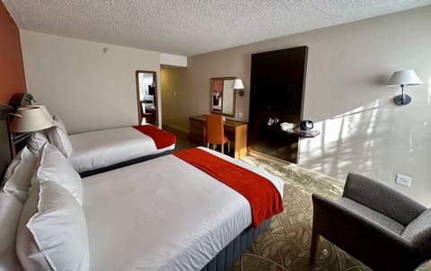 In-room safe, desk, laptop workspace, blackout drapes