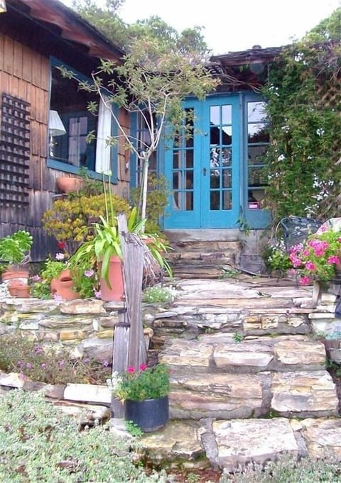 Welcome to the Cottage of River Winds