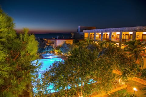Deluxe Double Room, 1 King Bed, Sea View | Balcony view