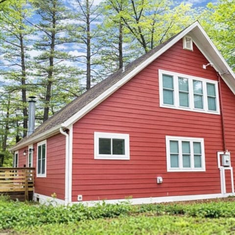 Lake house front facing road