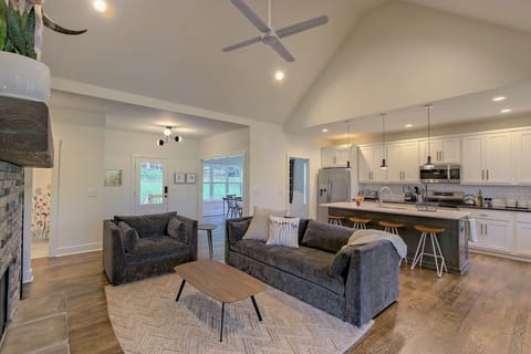 The cottage features an open floor plan making it easy to relax and connect.