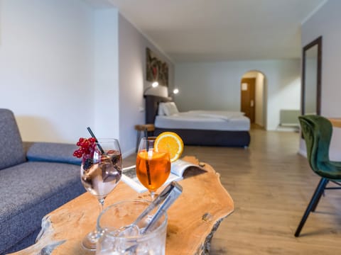 Junior Suite | Hypo-allergenic bedding, in-room safe, desk, free WiFi