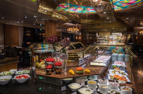 Daily buffet breakfast for a fee