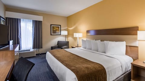 Premium bedding, desk, blackout drapes, iron/ironing board