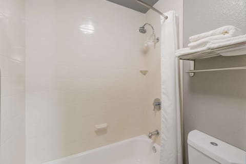 Pillowtop beds, desk, laptop workspace, blackout drapes