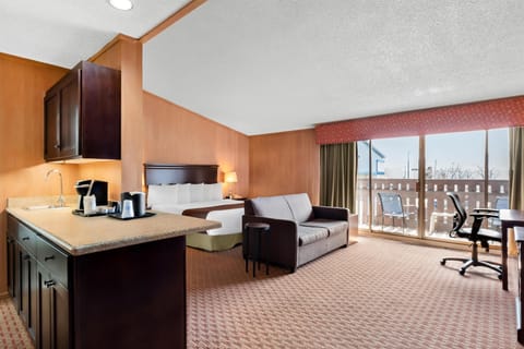 Standard Room, 1 King Bed, Non Smoking, Balcony (with Single Sofabed;Larger Room) | Desk, iron/ironing board, free cribs/infant beds, rollaway beds