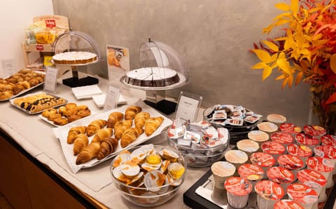 Daily buffet breakfast for a fee
