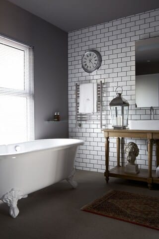 Room, Mountain View | Bathroom | Free toiletries, hair dryer, bathrobes, slippers