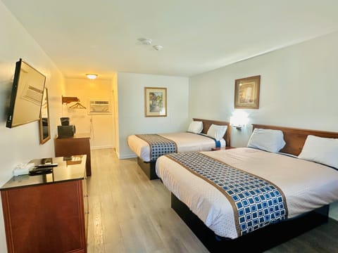 Standard Room, 2 Queen Beds, Non Smoking, Refrigerator & Microwave | Desk, free WiFi, bed sheets