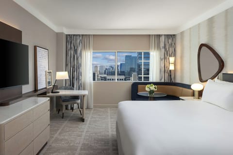 1 bedroom, premium bedding, down comforters, pillowtop beds