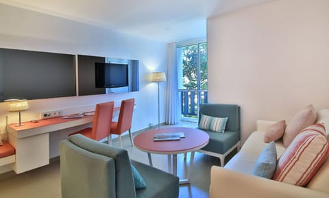 Junior Suite, 1 King Bed with Sofa bed | View from room