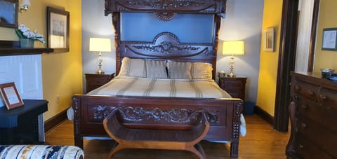 Deluxe Room | Iron/ironing board, free WiFi, bed sheets, alarm clocks