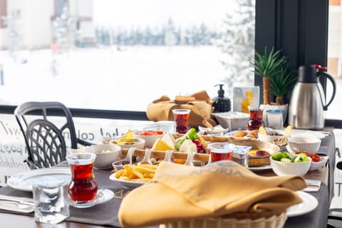 Daily buffet breakfast for a fee