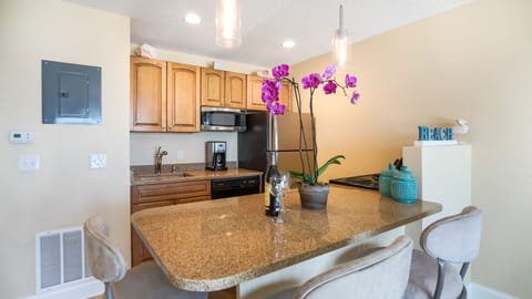 Fridge, microwave, coffee/tea maker