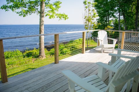 Oceanfront Cottage, 1 King, Sofa Bed | Porch