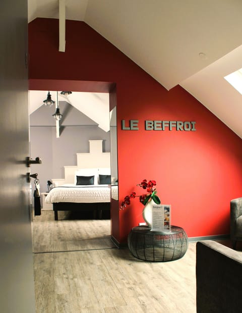 Deluxe Suite | Desk, laptop workspace, soundproofing, iron/ironing board