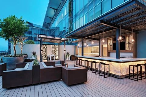 Lobby lounge