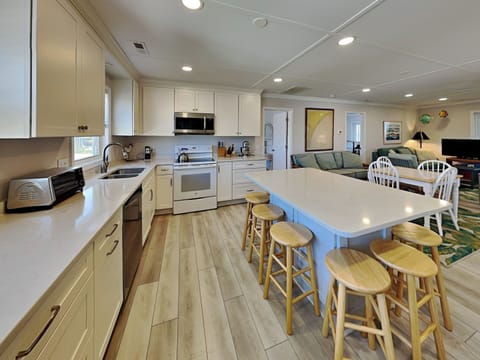 Fully Equipped Kitchen with Bar Seating