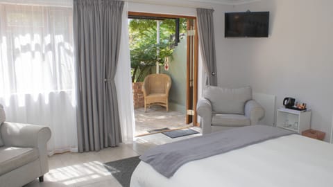 Standard Double Room | Soundproofing, free WiFi, bed sheets, wheelchair access