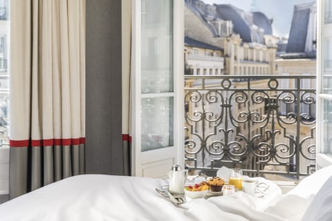 Premium bedding, Select Comfort beds, minibar, in-room safe