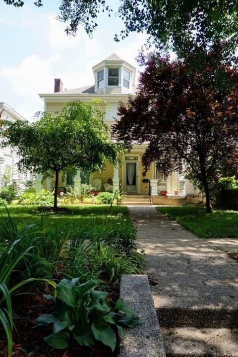 front view from street parking