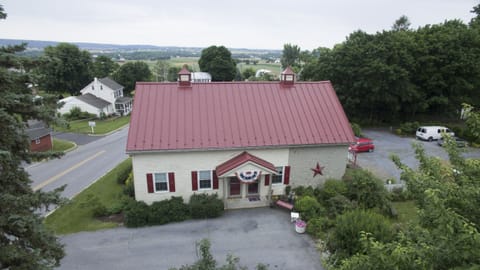 The Sisters House, Stella side is on the left