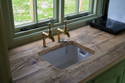 Nadine Hut | Private kitchen | Shared fridge, microwave