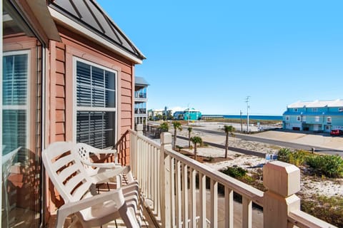 Townhome, 2 Bedrooms | Property grounds