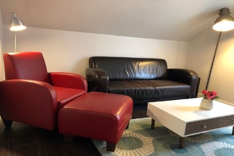 Upstairs Game Nook- Seating