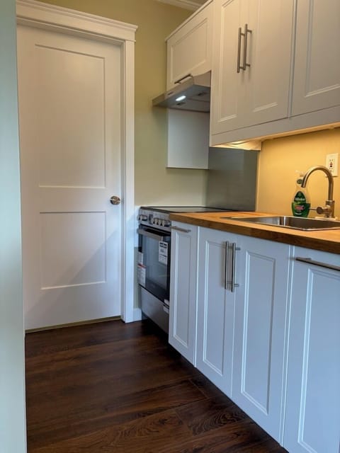 Family Studio Suite | Individually decorated, individually furnished, desk, free WiFi