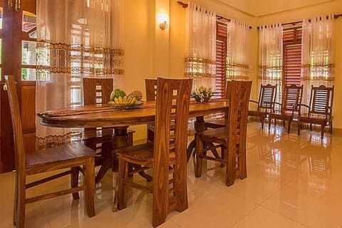 3-Bedroom Apartment | In-room dining