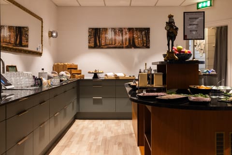 Daily buffet breakfast (DKK 99 per person)