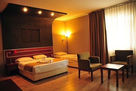 In-room safe, desk, free WiFi, bed sheets