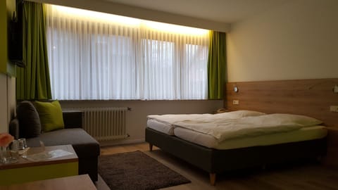 Standard Double Room | Hypo-allergenic bedding, desk, blackout drapes, free WiFi