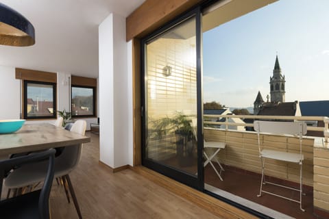 Apartment, 3 Bedrooms, Balcony, City View | Balcony