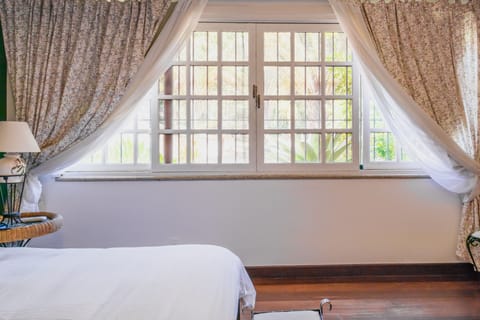 Chalé Imperial com Hidro | Premium bedding, minibar, in-room safe, desk